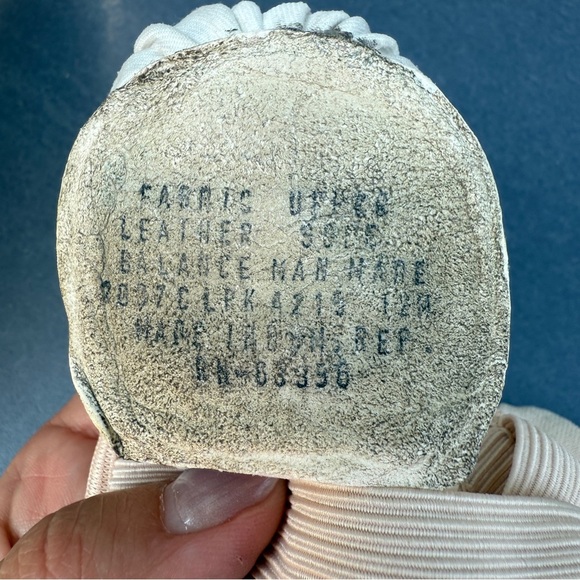 Capezio Girls Light Pink Canvas 12M Kids Ballet Shoes 🩰slippers - Picture 15 of 16